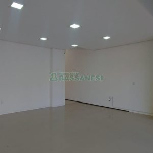 Loja com 98m², no bairro Diamantino em Caxias do Sul para Alugar