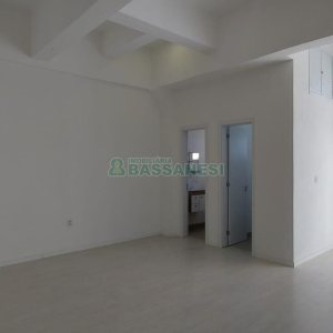 Loja com 98m², no bairro Diamantino em Caxias do Sul para Alugar