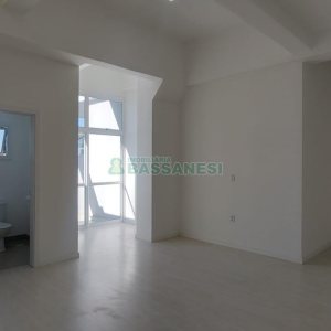 Loja com 98m², no bairro Diamantino em Caxias do Sul para Alugar