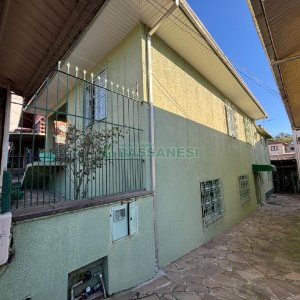 Casa com 98m², 2 dormitórios, no bairro Jardim América em Caxias do Sul para Alugar