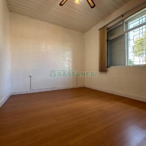 Casa com 98m², 2 dormitórios, no bairro Jardim América em Caxias do Sul para Alugar