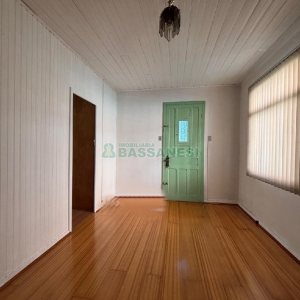 Casa com 98m², 2 dormitórios, no bairro Jardim América em Caxias do Sul para Alugar