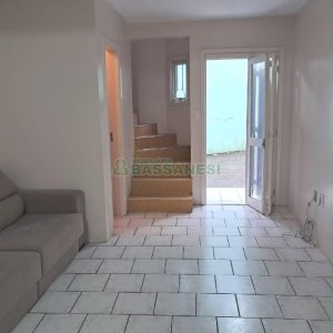 Sobrado com 86m², 3 dormitórios, 1 vaga, no bairro Cristo Redentor em Caxias do Sul para Comprar