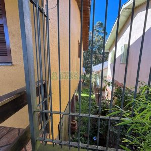 Casa com 63m², 3 dormitórios, 2 vagas, no bairro Charqueadas em Caxias do Sul para Comprar