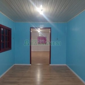 Casa com 88m², 3 dormitórios, 2 vagas, no bairro Cidade Nova em Caxias do Sul para Alugar