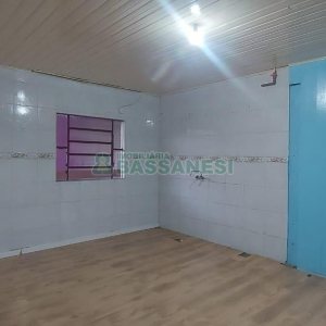 Casa com 88m², 3 dormitórios, 2 vagas, no bairro Cidade Nova em Caxias do Sul para Alugar