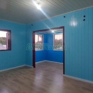 Casa com 88m², 3 dormitórios, 2 vagas, no bairro Cidade Nova em Caxias do Sul para Alugar