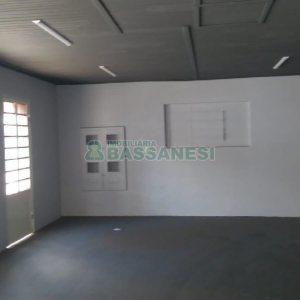 Pavilhão com 140m², no bairro Exposição em Caxias do Sul para Alugar