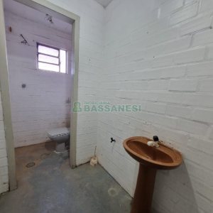 Pavilhão com 400m², no bairro Salgado Filho em Caxias do Sul para Alugar