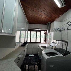 Casa com 243m², 3 dormitórios, 4 vagas, no bairro Bela Vista em Caxias do Sul para Alugar ou Comprar