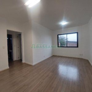 Apartamento com 65m², 2 dormitórios, 1 vaga, no bairro Sanvitto em Caxias do Sul para Comprar