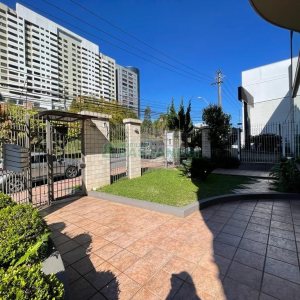 Predio com 1352m², 1 vaga, no bairro Cinqüentenário em Caxias do Sul para Alugar