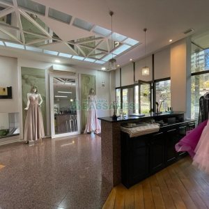 Predio com 1352m², 1 vaga, no bairro Cinqüentenário em Caxias do Sul para Alugar