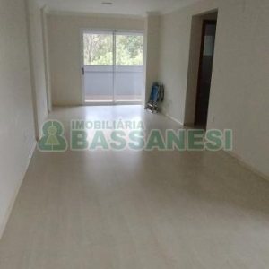 Apartamento com 72m², 2 dormitórios, 1 vaga, no bairro Medianeira em Caxias do Sul para Comprar