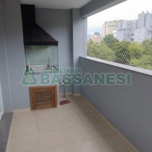 Apartamento com 72m², 2 dormitórios, 1 vaga, no bairro Medianeira em Caxias do Sul para Comprar