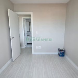 Apartamento com 57m², 2 dormitórios, 1 vaga, no bairro Santa Lúcia em Caxias do Sul para Comprar