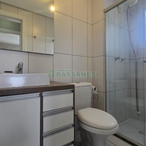 Apartamento com 57m², 2 dormitórios, 1 vaga, no bairro Santa Lúcia em Caxias do Sul para Comprar