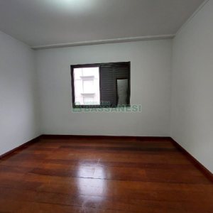 Apartamento com 140m², 3 dormitórios, 2 vagas, no bairro Lourdes em Caxias do Sul para Alugar