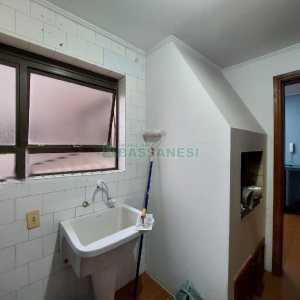 Apartamento com 140m², 3 dormitórios, 2 vagas, no bairro Lourdes em Caxias do Sul para Alugar