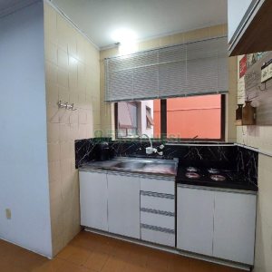 Apartamento com 140m², 3 dormitórios, 2 vagas, no bairro Lourdes em Caxias do Sul para Alugar
