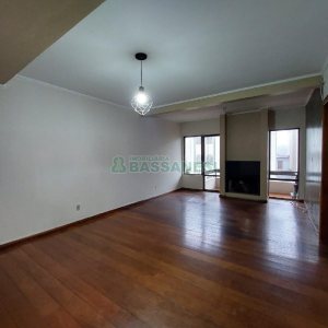 Apartamento com 140m², 3 dormitórios, 2 vagas, no bairro Lourdes em Caxias do Sul para Alugar