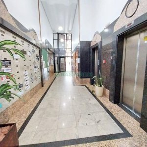 Sala com 34m², no bairro Lourdes em Caxias do Sul para Comprar