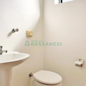 Sala com 34m², no bairro Lourdes em Caxias do Sul para Comprar