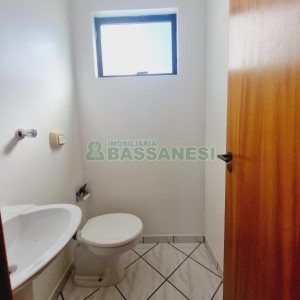 Sala com 42m², no bairro Lourdes em Caxias do Sul para Comprar