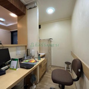 Sala com 78m², no bairro Centro em Caxias do Sul para Alugar