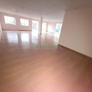 Sala com 55m², no bairro Cruzeiro em Caxias do Sul para Alugar