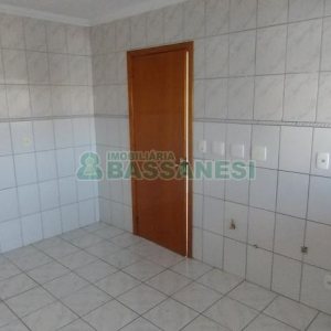 Apartamento com 81m², 2 dormitórios, 1 vaga, no bairro Santa Lúcia em Caxias do Sul para Comprar