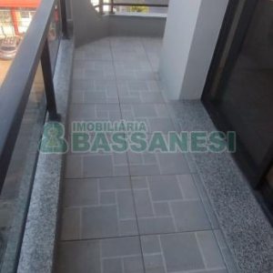 Apartamento com 81m², 2 dormitórios, 1 vaga, no bairro Santa Lúcia em Caxias do Sul para Comprar