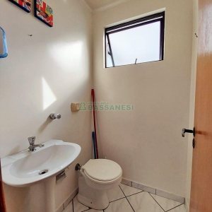 Sala com 88m², no bairro Lourdes em Caxias do Sul para Comprar