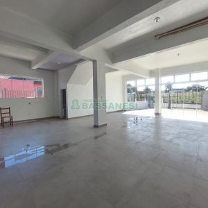 Loja com 100m², no bairro São Ciro em Caxias do Sul para Alugar