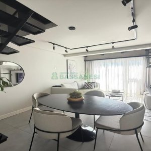 Apto Mobiliado com 85m², 2 dormitórios, 2 vagas, no bairro Centro em Caxias do Sul para Alugar