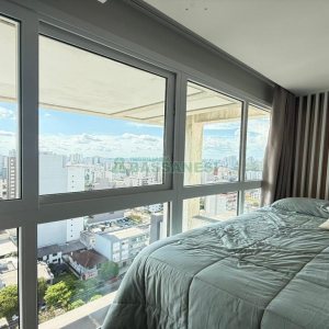 Apto Mobiliado com 85m², 2 dormitórios, 2 vagas, no bairro Centro em Caxias do Sul para Alugar