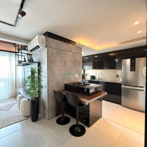 Apto Mobiliado com 85m², 2 dormitórios, 2 vagas, no bairro Exposição em Caxias do Sul para Alugar