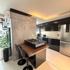 Apto Mobiliado com 85m², 2 dormitórios, 2 vagas, no bairro Exposição em Caxias do Sul para Alugar