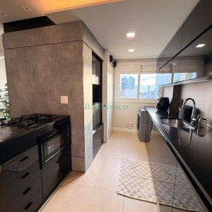 Apto Mobiliado com 85m², 2 dormitórios, 2 vagas, no bairro Exposição em Caxias do Sul para Alugar