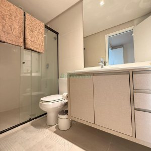 Apto Mobiliado com 85m², 2 dormitórios, 2 vagas, no bairro Exposição em Caxias do Sul para Alugar