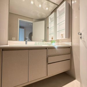 Apto Mobiliado com 85m², 2 dormitórios, 2 vagas, no bairro Exposição em Caxias do Sul para Alugar
