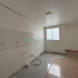 Apartamento com 68m², 2 dormitórios, 1 vaga, no bairro Vila Verde em Caxias do Sul para Alugar