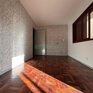 Casa com 100m², 3 dormitórios, no bairro Floresta em Caxias do Sul para Alugar