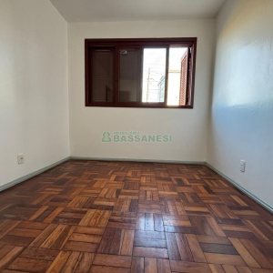 Casa com 100m², 3 dormitórios, no bairro Floresta em Caxias do Sul para Alugar