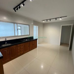 Apartamento com 106m², 3 dormitórios, 1 vaga, no bairro Centro em Caxias do Sul para Comprar