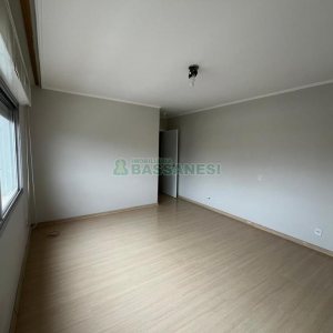 Apartamento com 106m², 3 dormitórios, 1 vaga, no bairro Centro em Caxias do Sul para Comprar