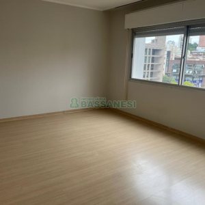Apartamento com 106m², 3 dormitórios, 1 vaga, no bairro Centro em Caxias do Sul para Comprar