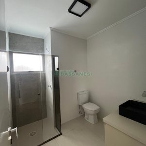Apartamento com 106m², 3 dormitórios, 1 vaga, no bairro Centro em Caxias do Sul para Comprar