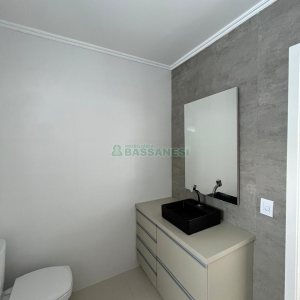 Apartamento com 106m², 3 dormitórios, 1 vaga, no bairro Centro em Caxias do Sul para Comprar
