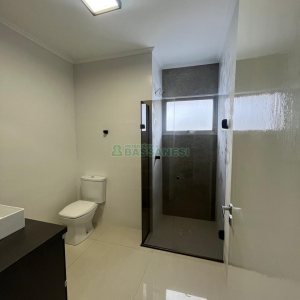 Apartamento com 106m², 3 dormitórios, 1 vaga, no bairro Centro em Caxias do Sul para Comprar